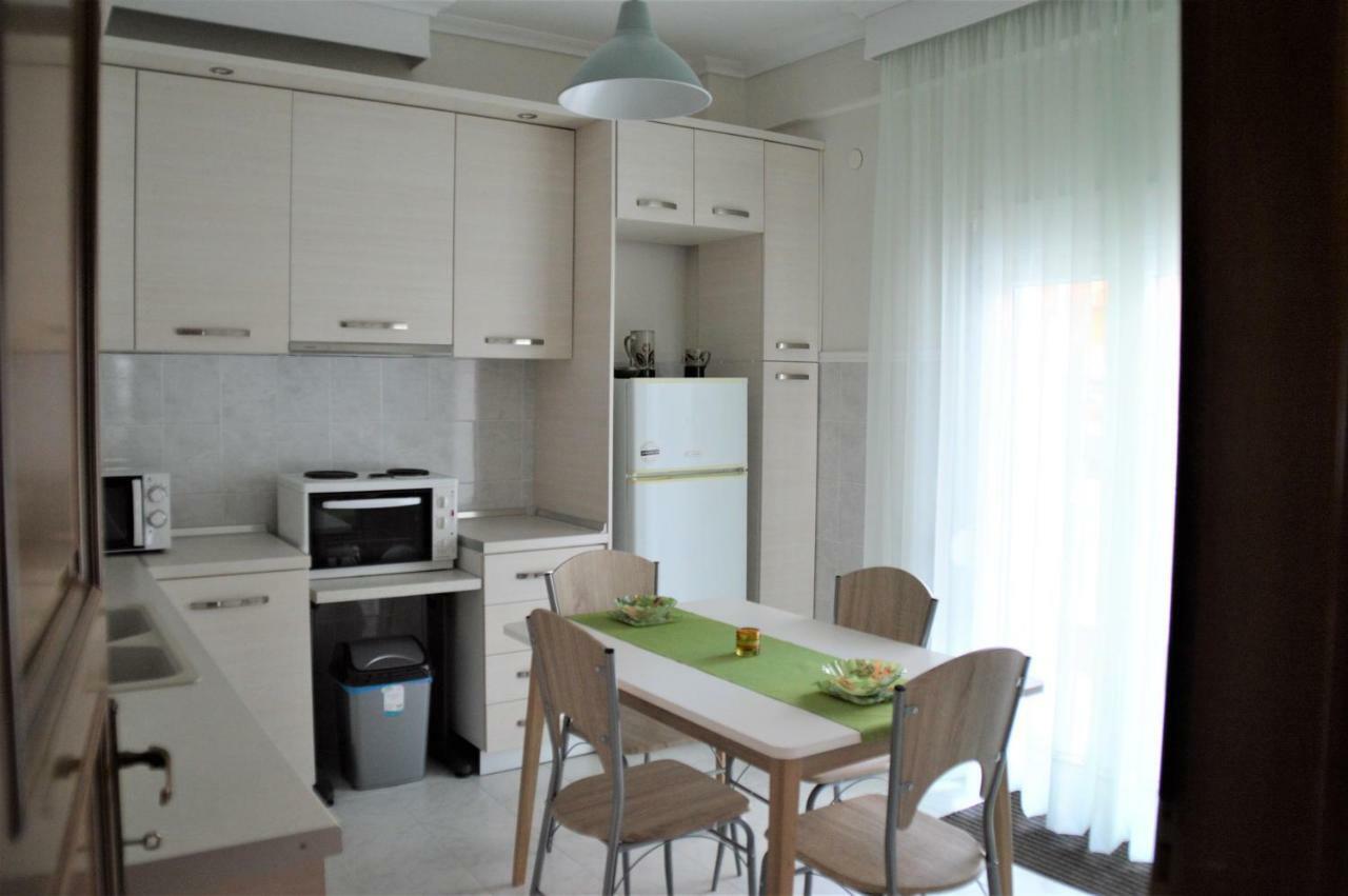 Aigaiou House Apartment Tesalonika Bagian luar foto